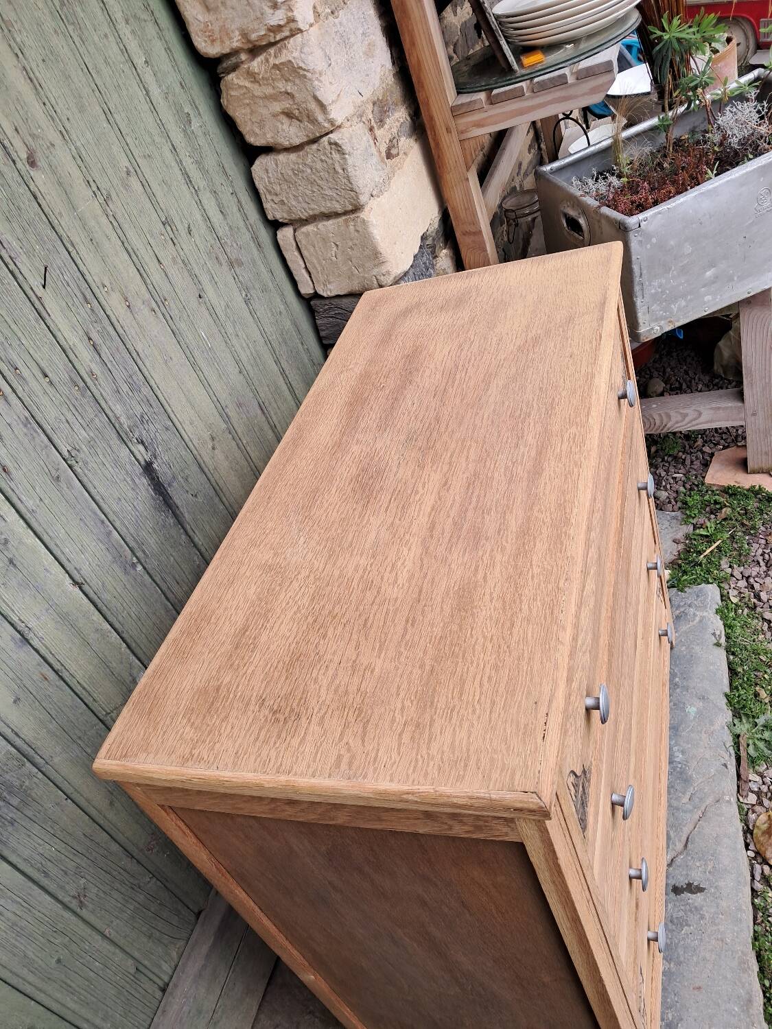 Art deco chest of drawers