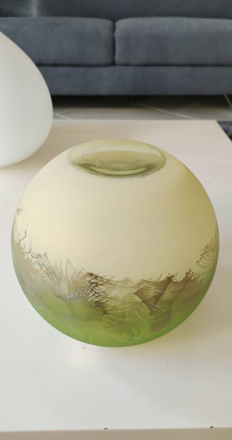 Handmade ball vase. Ambiente Zwiesel. Artistic look. 17x20cm