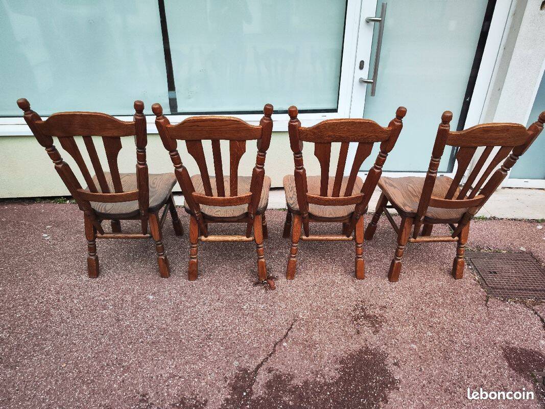 Set of 4 solid wood chairs