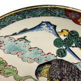 Japan, porcelain plate from Kutani with bird of prey decoration, 19th century.