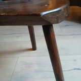 Tabouret tripode très ancien