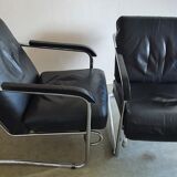 Set of 2 lounge chairs in vintage leather late 80s, comfortable and in good condition