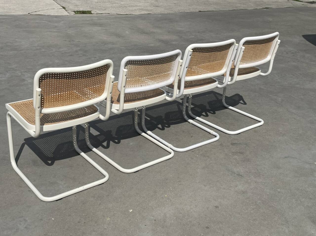 Set of 4 Cesca b32 model chairs in white by Marcel Breuer