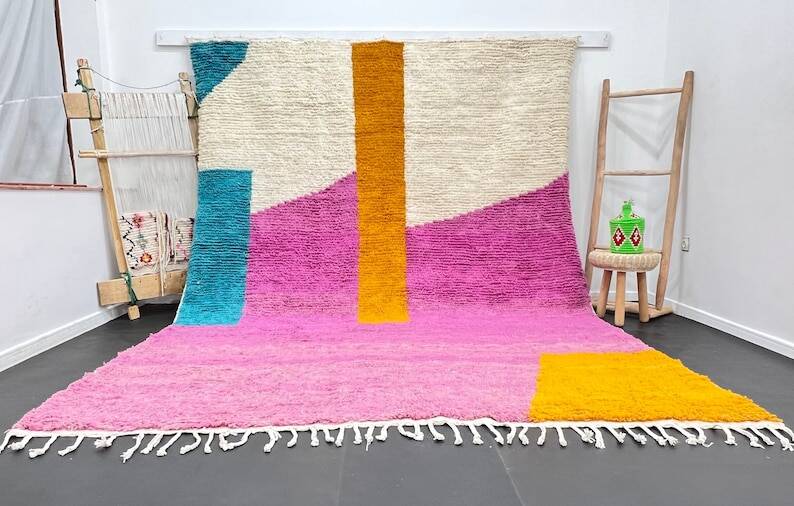 Traditional hand-woven Beni Ouraine rug, size 150 x 250 cm