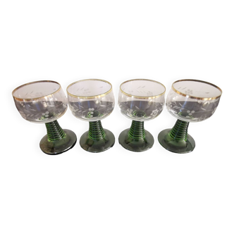 4 grape design wine glasses engraved Roemer style with gold edging