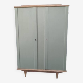 Armoire vintage pieds compas