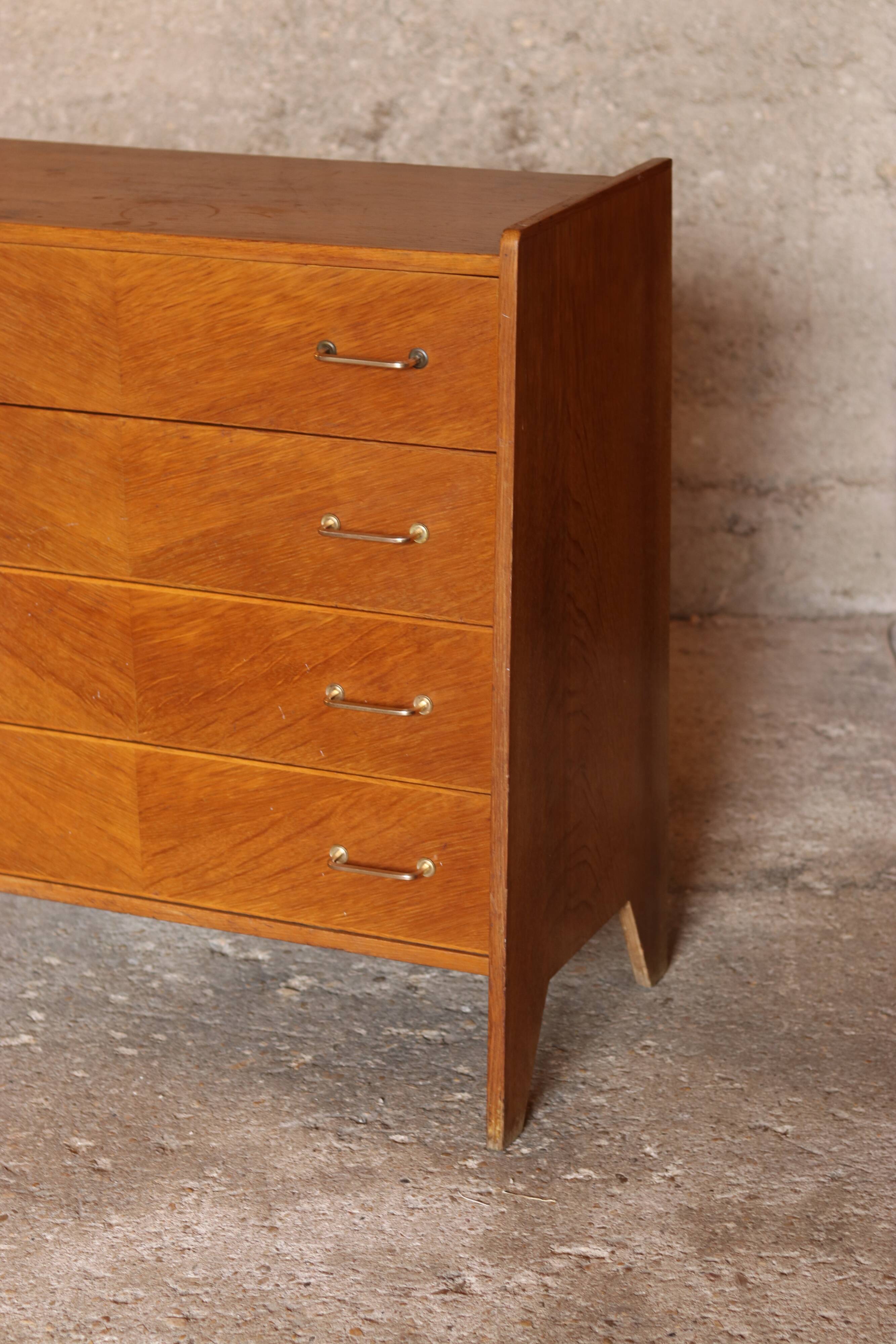 Commode vintage 1950/60 en placage de chêne