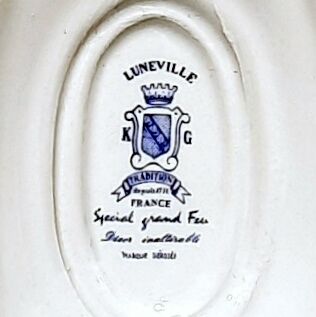 Lunéville - English Cottage - Presentation plate, Cup, Tray, Earthenware Saucière