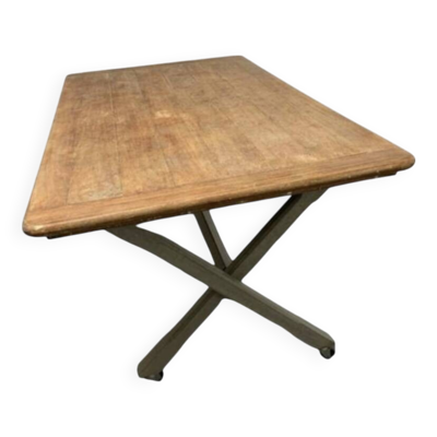 Table flamant
