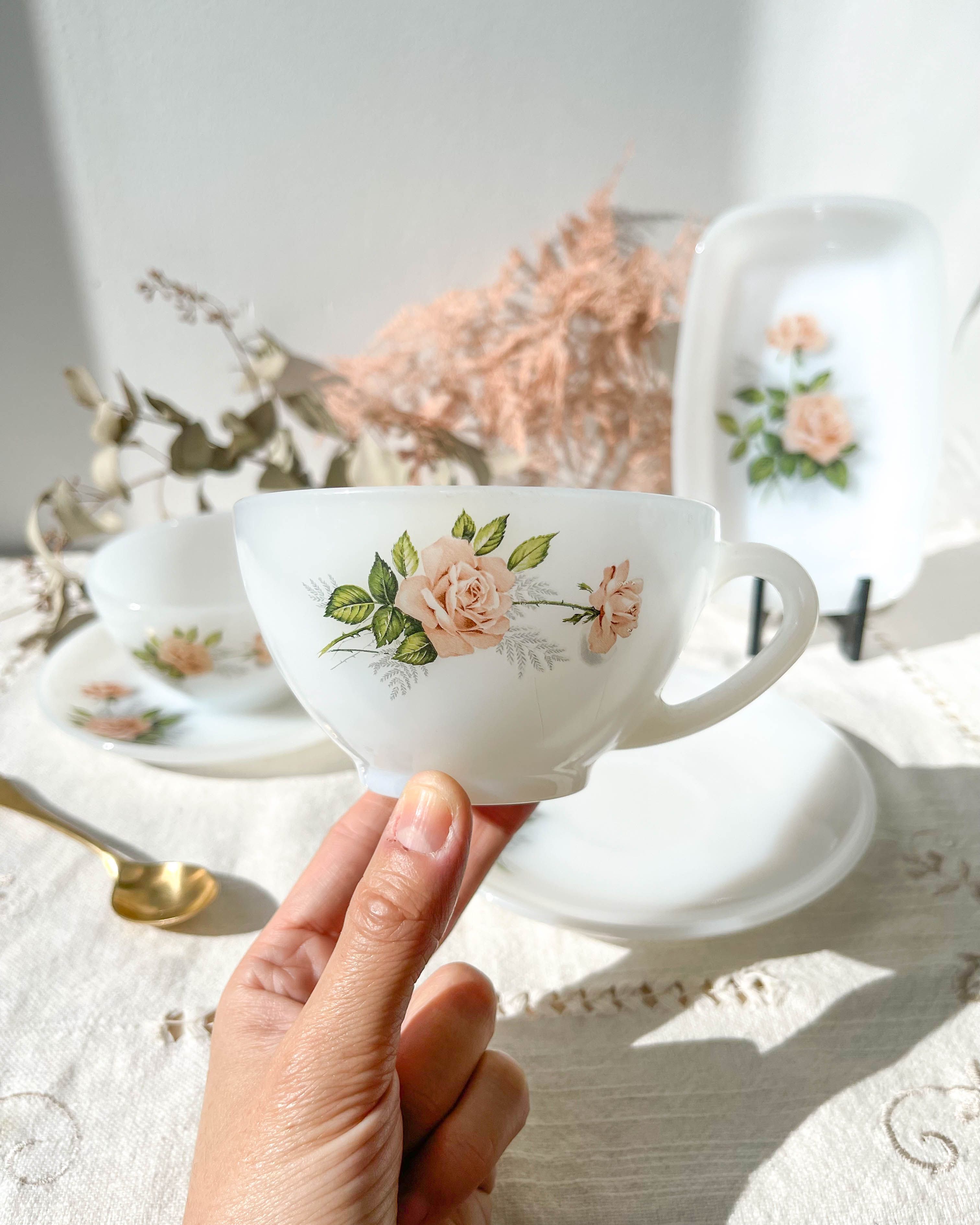 574328_3