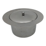 Ice bucket by Knut and Marianne Hagberg.