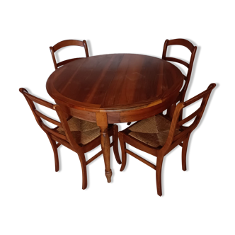 table and chairs