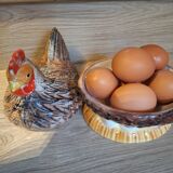 Poule terrine en barbotine signée M. Caugant