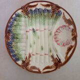 Plate of asparagus in slip