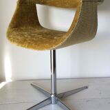 Siège pivotant vintage rénové velours jaune moutarde