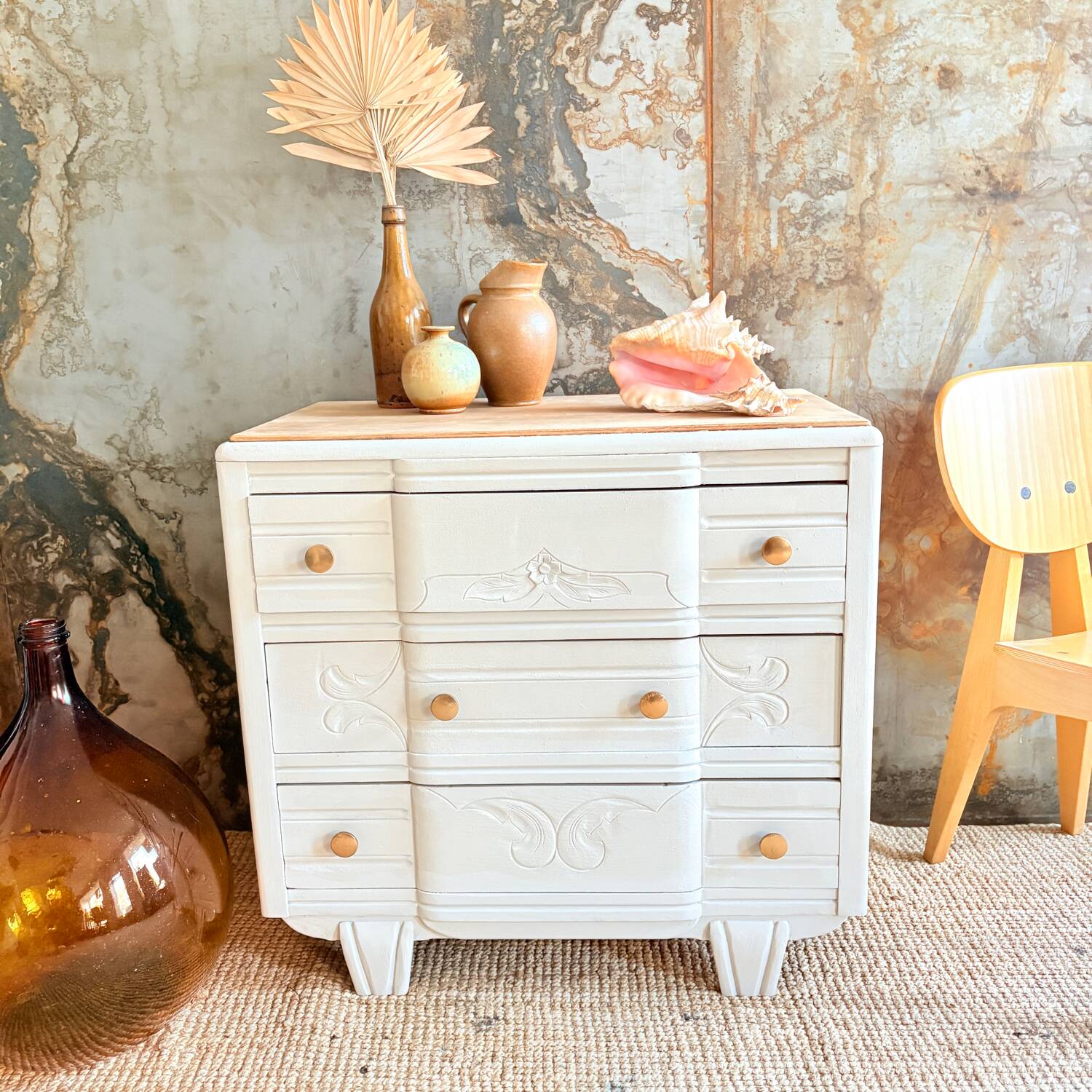 Art Deco chest of drawers with roasted sesame
