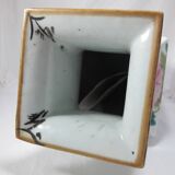 Old Chinese famille rose porcelain vase, late 19th century