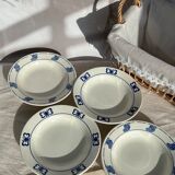 Set four hollow plates mismatched porcelain butterflies and bunches of grapes lot F