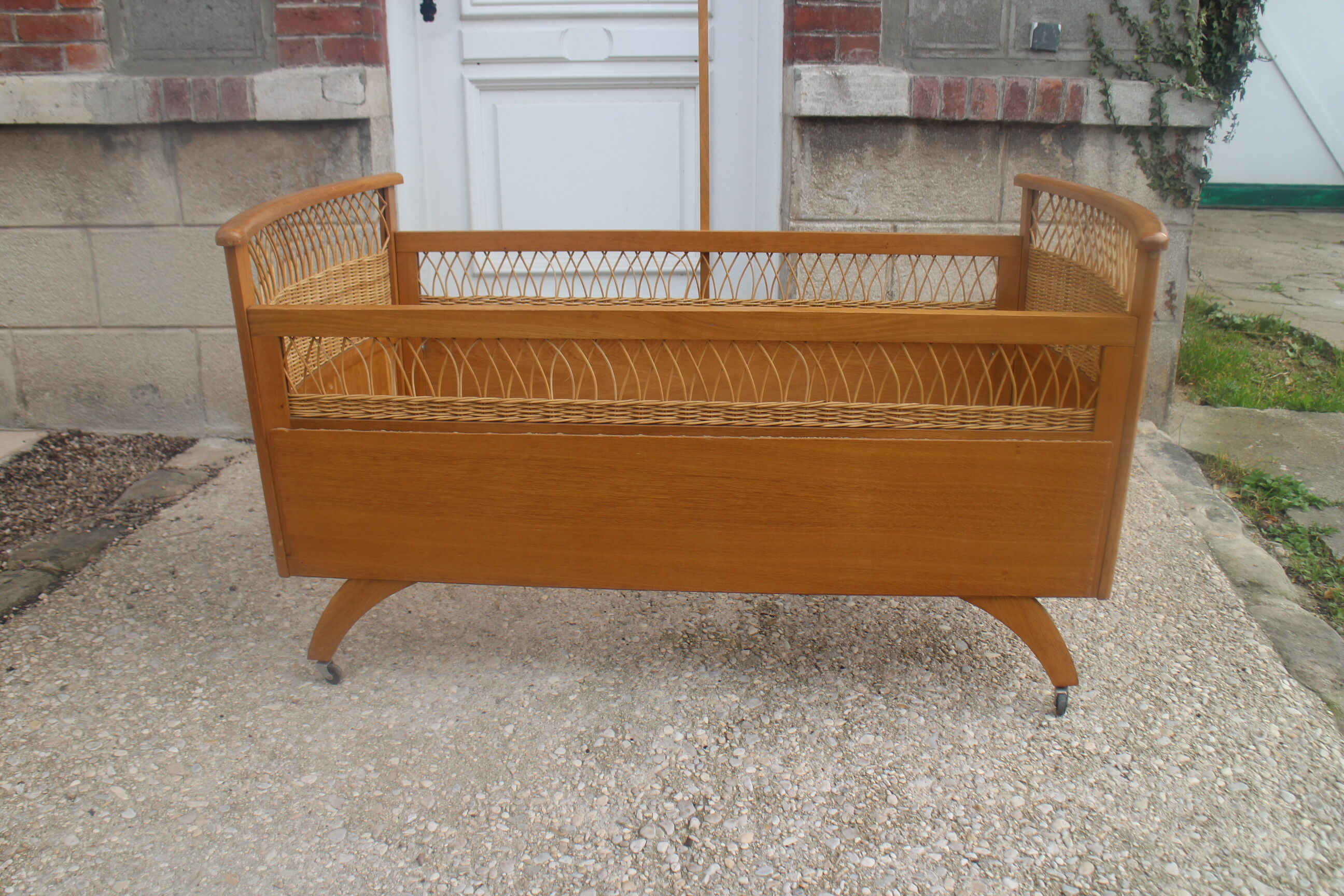 Child bed rattan wood 1960