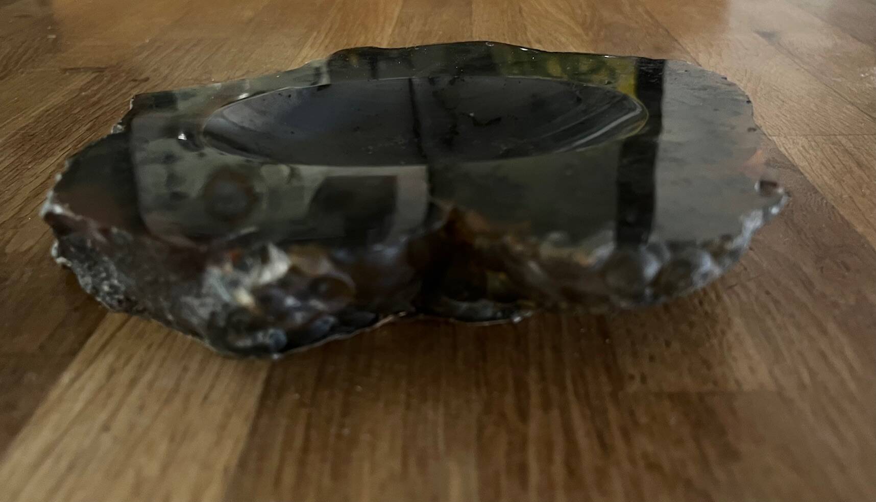 Agate bowl/ashtray in very good condition