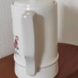 Small coffee maker with floral decoration