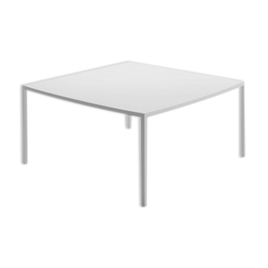 Table design carrée Tense 150 x 150 cm résine acrylique - MDF Italia