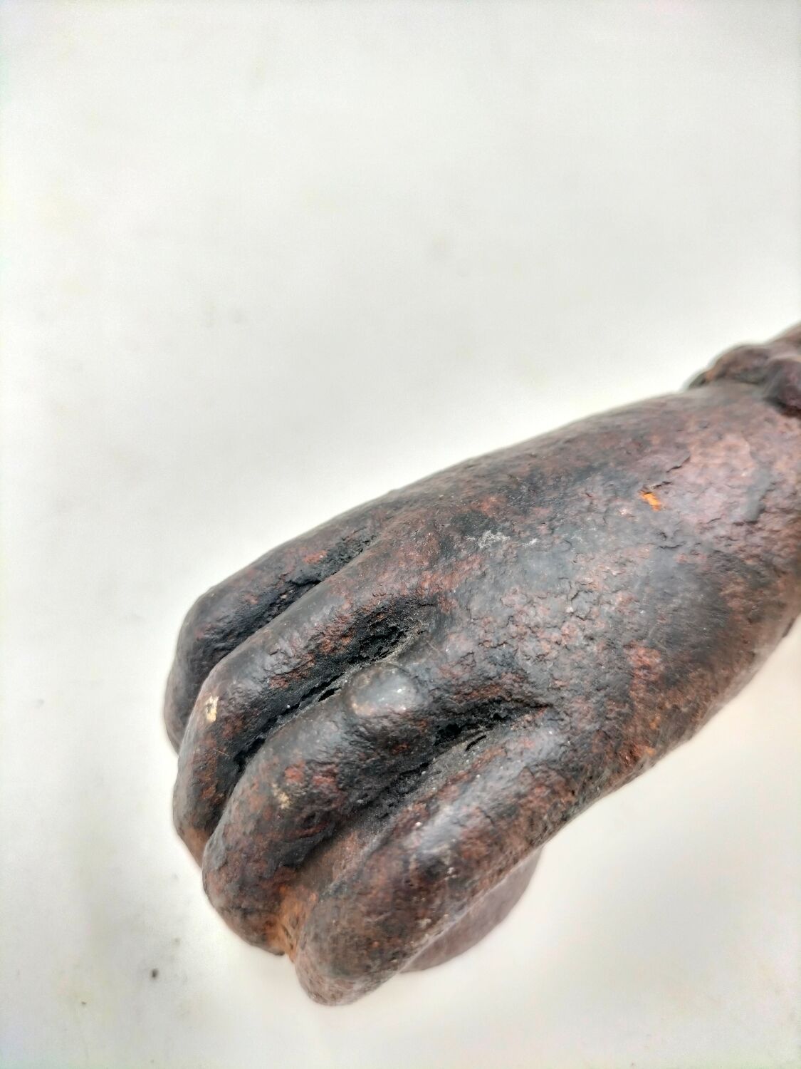 Ancien heurtoir de porte