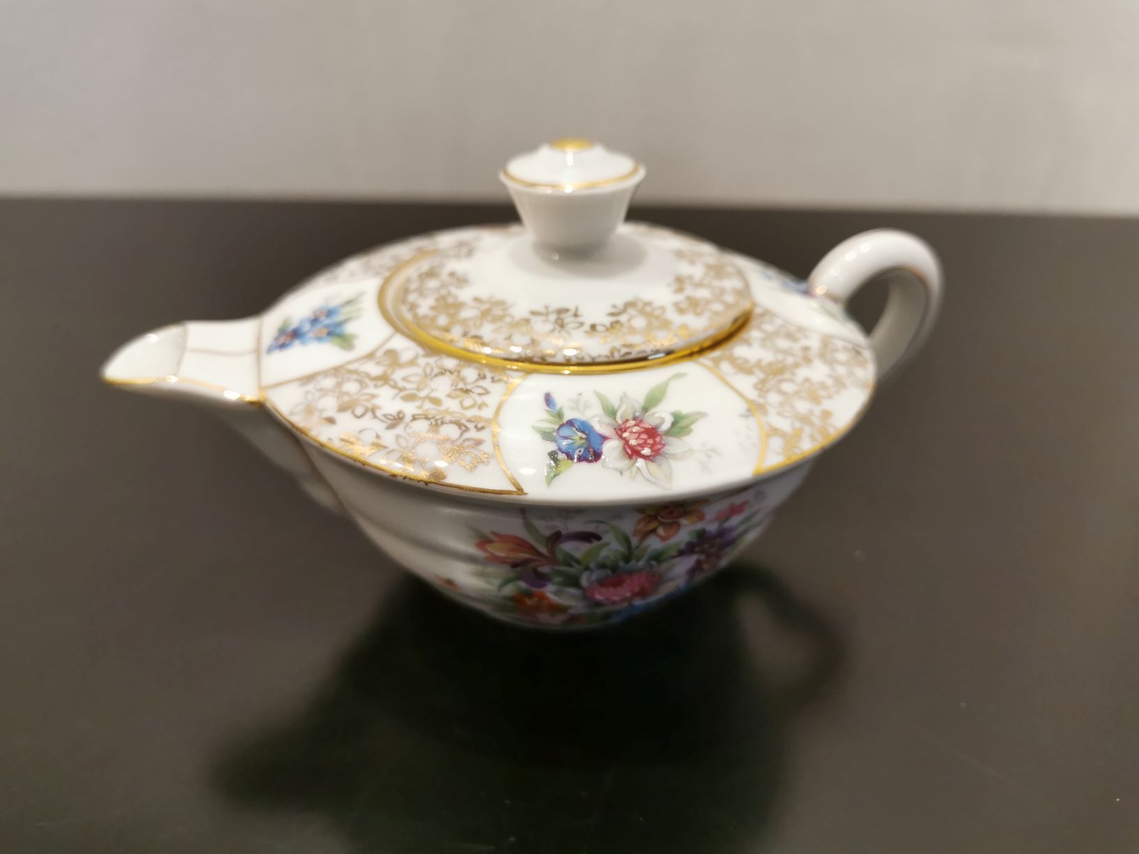 Duo service à thé porcelaine de Limoges estampillé Luce