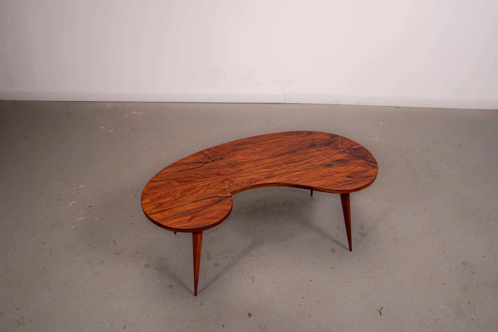 Moveis Frate Ltda Brazilian organic form coffee table. Circa 1950.