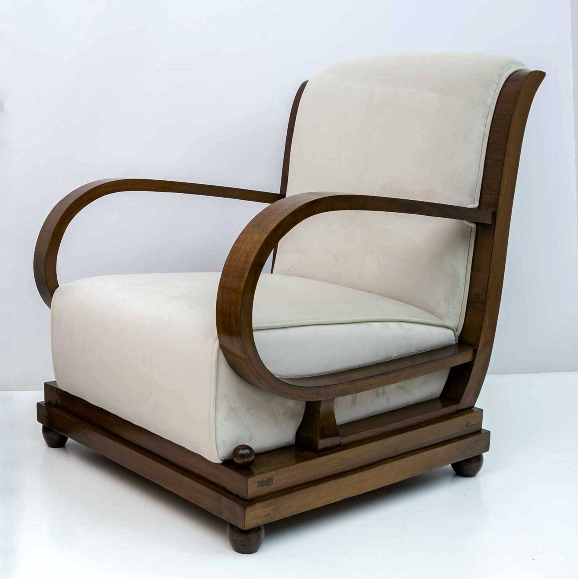 Pair of Art Dèco Italian Walnut and Velvet Armchairs and Two Ottomans, 1920