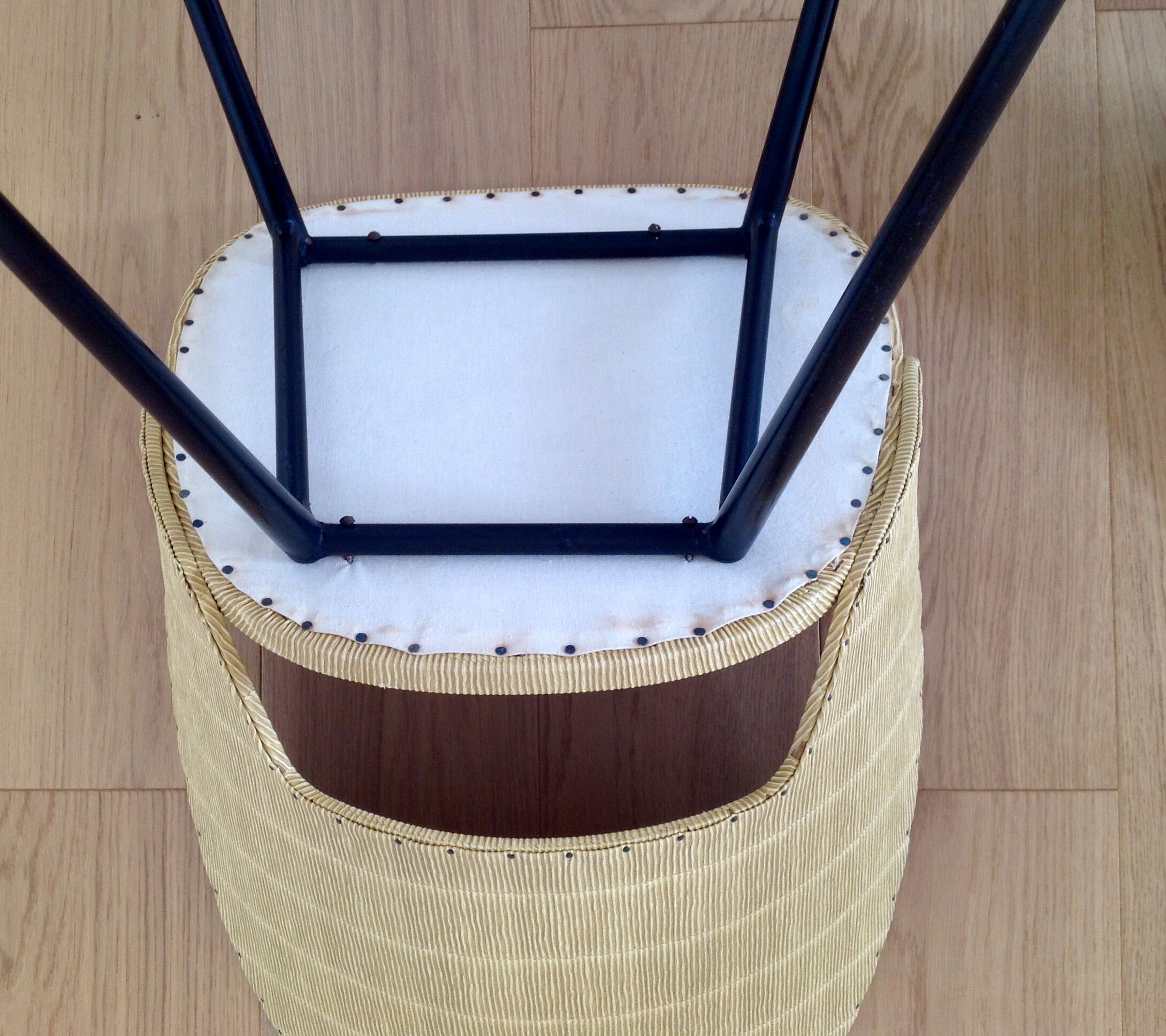 Barrel Chair