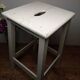 Tabouret en bois blanc vintage