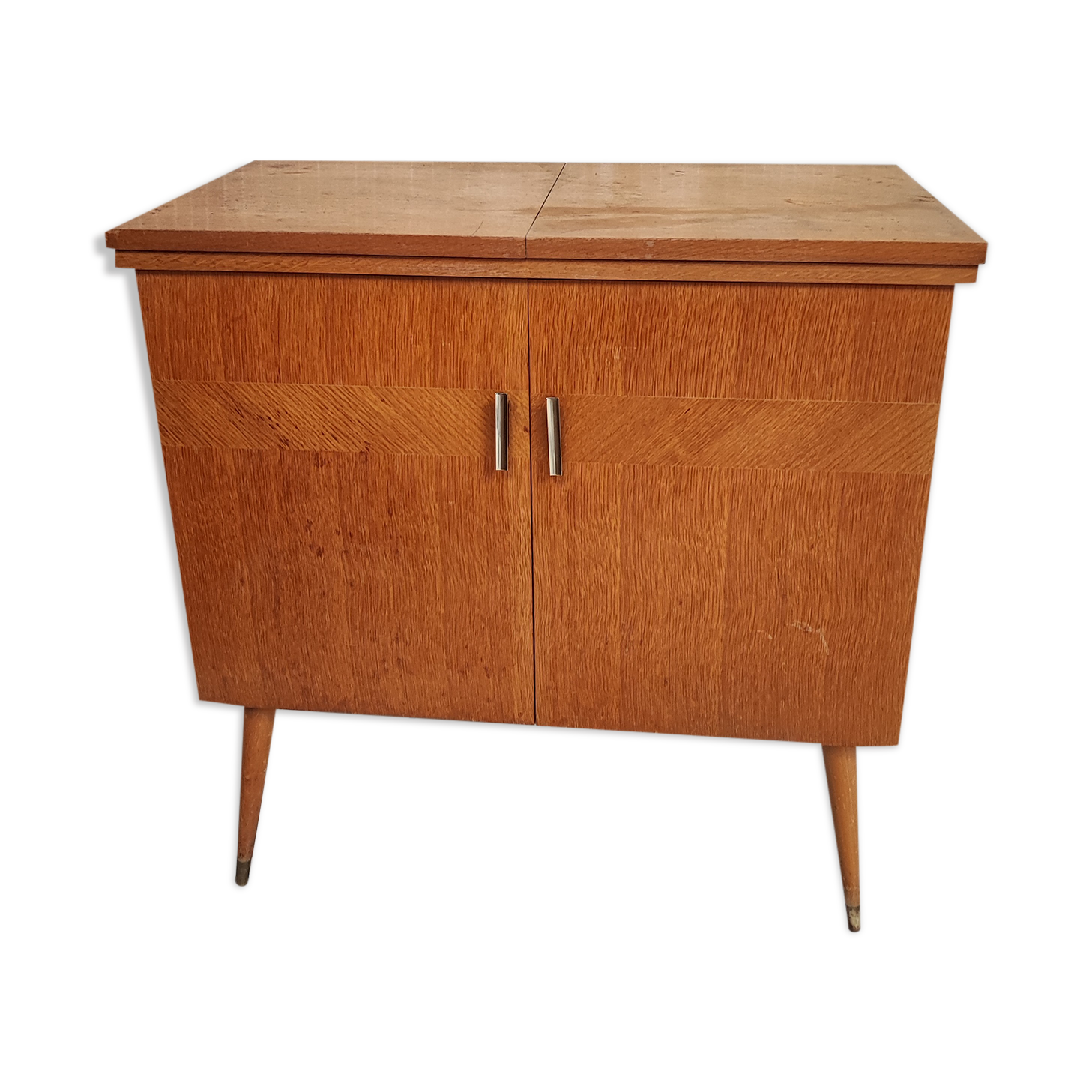 Chest of drawers furniture