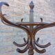Vintage houten kapstok in Thonet stijl
