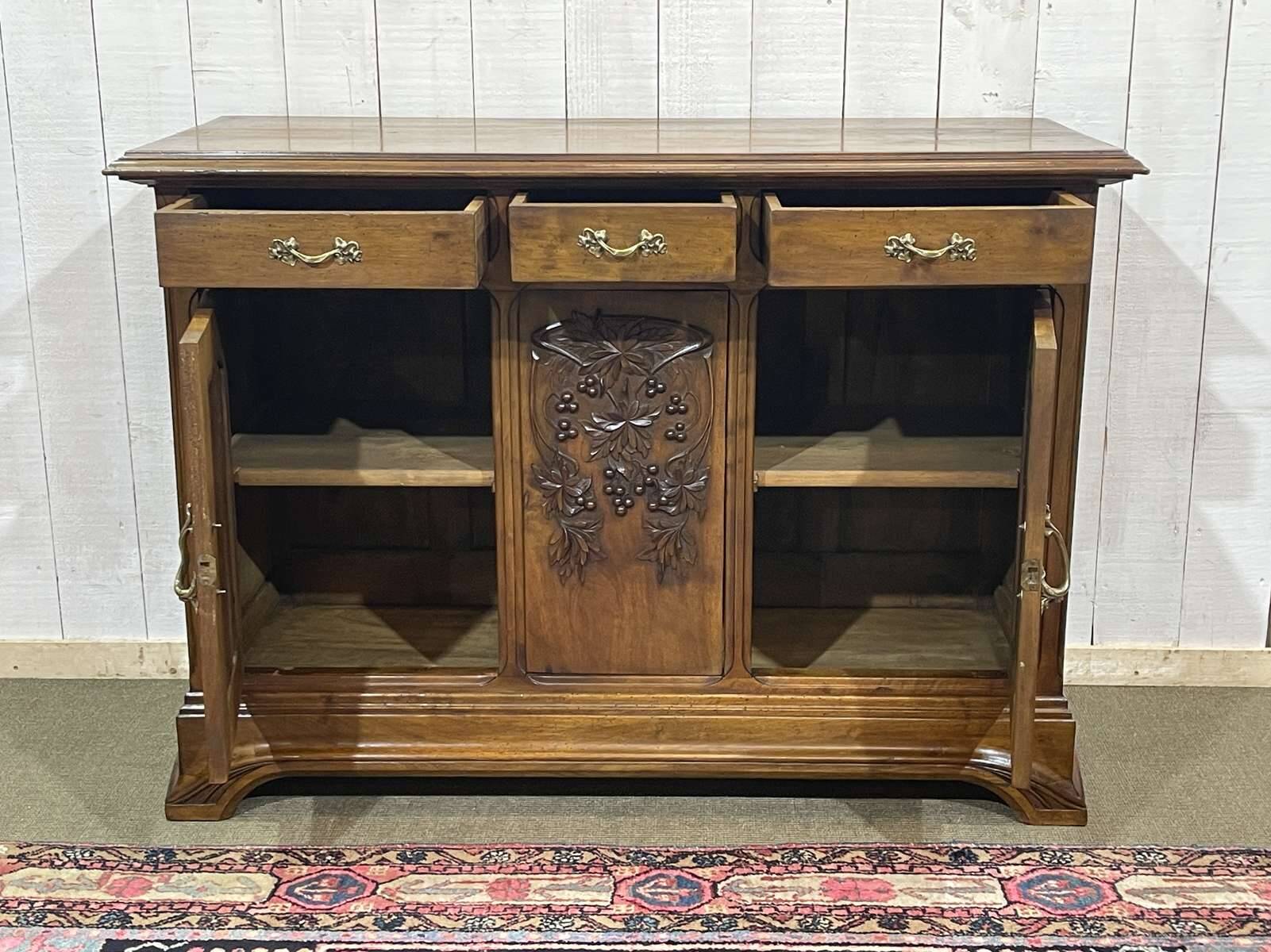 Art Nouveau enfilade in walnut from the early 20th century.