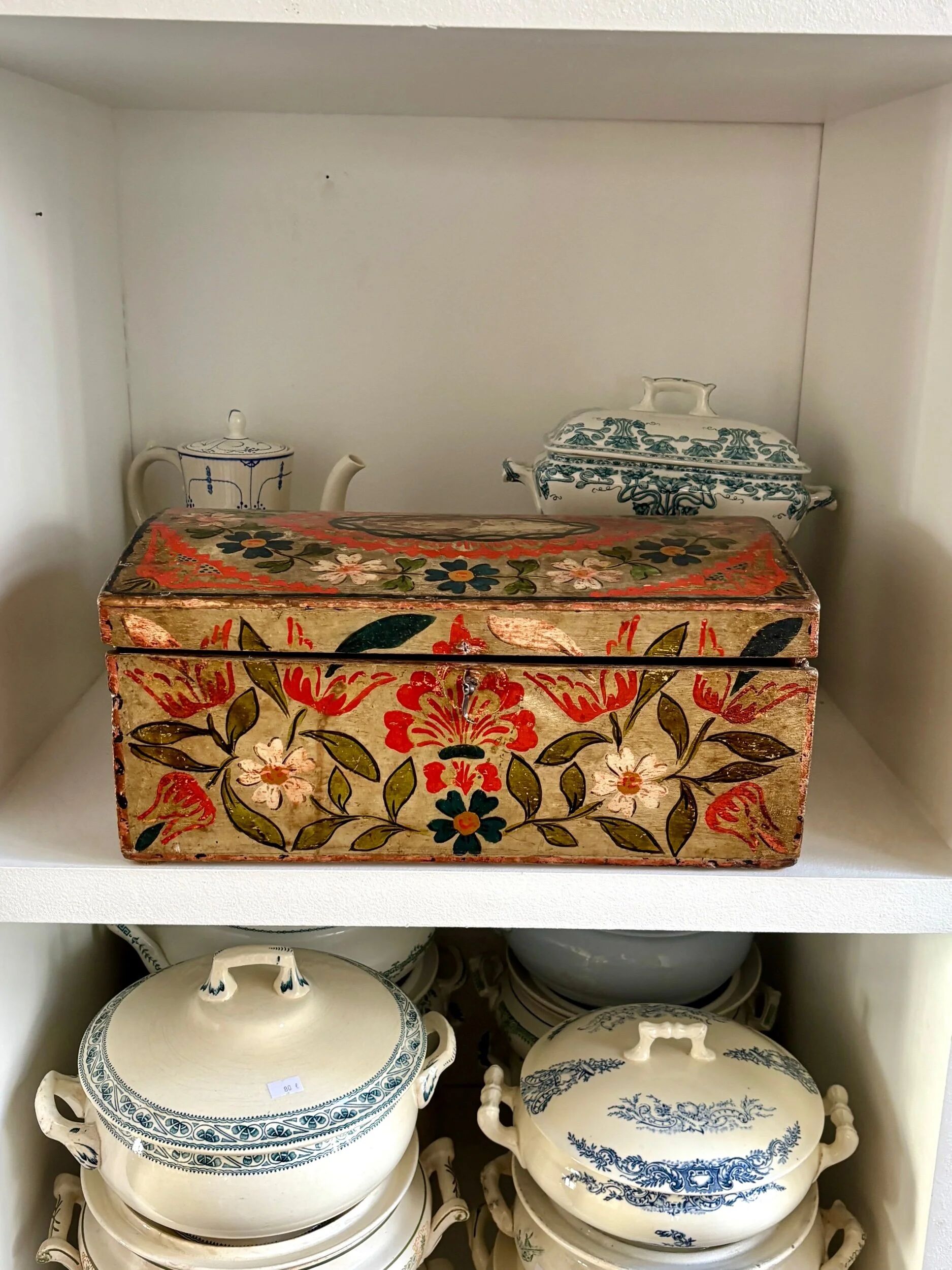 Painted wooden wedding box, early 20th century