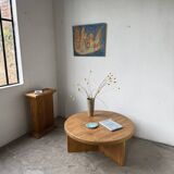 Round modernist coffee table, elm, 1950s.