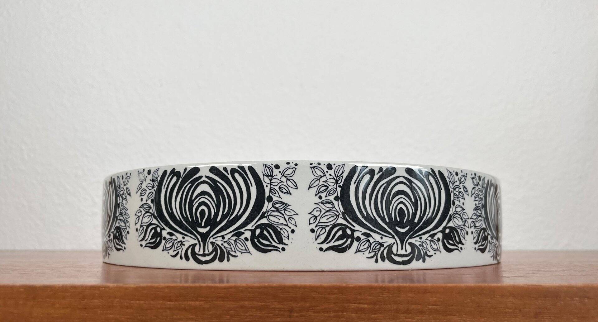 Danish Flora bowl mid-century by Bjørn Wiinblad for Nymolle, Denmark, 1960s.