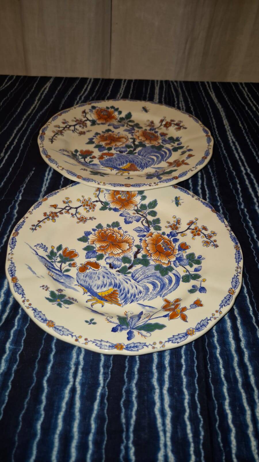 Tableware set, rooster with peonies or dolphin, Gien 1940