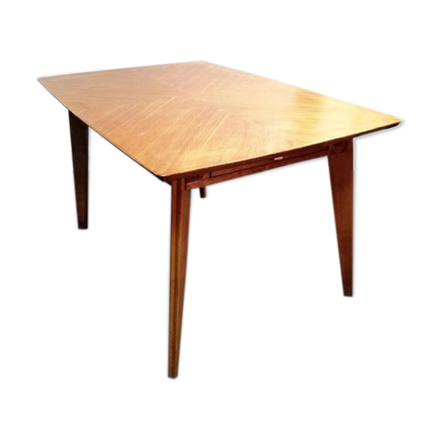 Dining table with compass feet