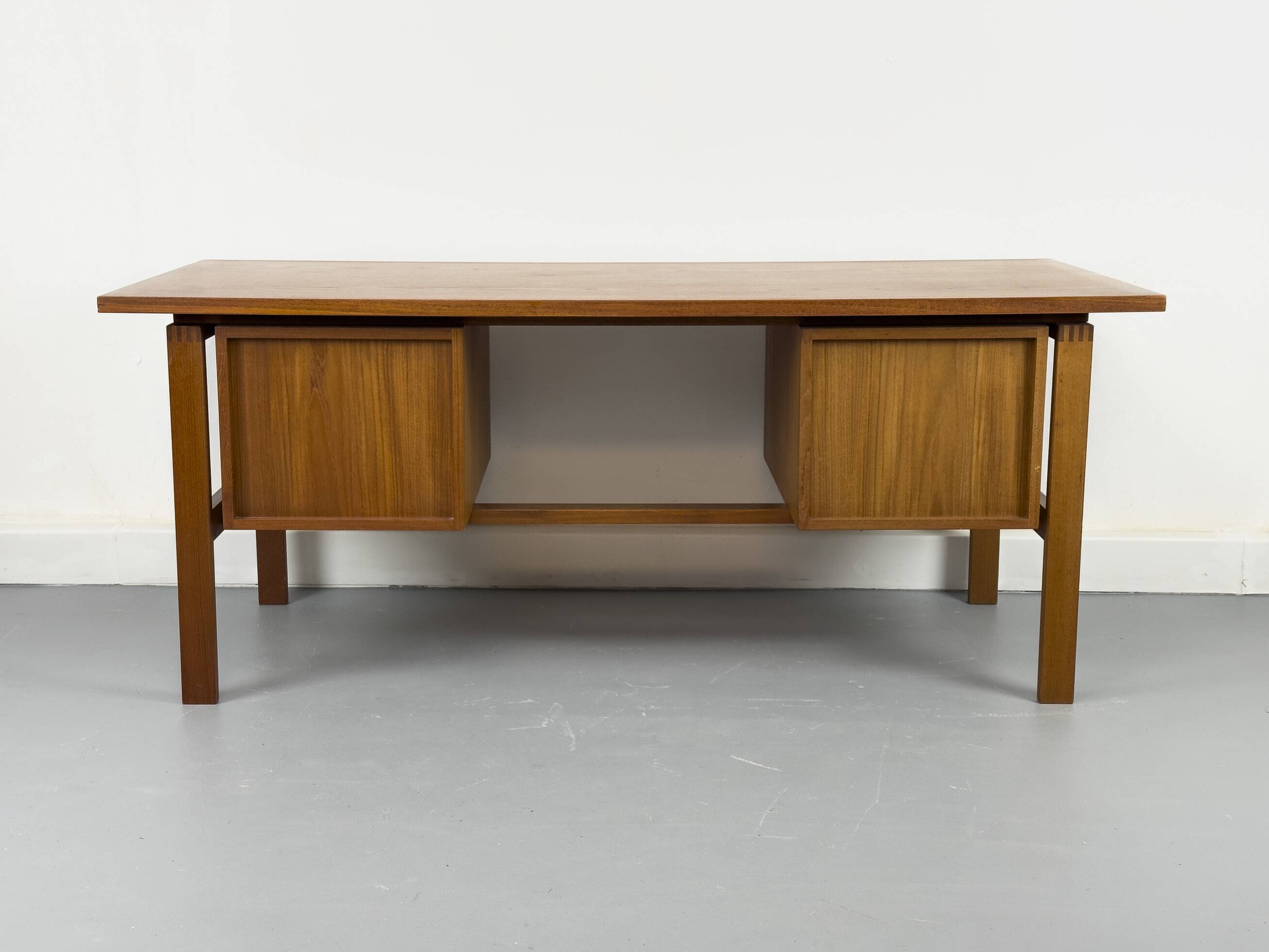 Mid-Century Teak Desk by Svend Åge Madsen for Sigurd Hansen, 1960s
