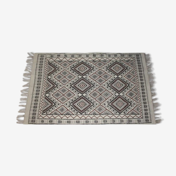 Berber carpet in new wool 196x125cm