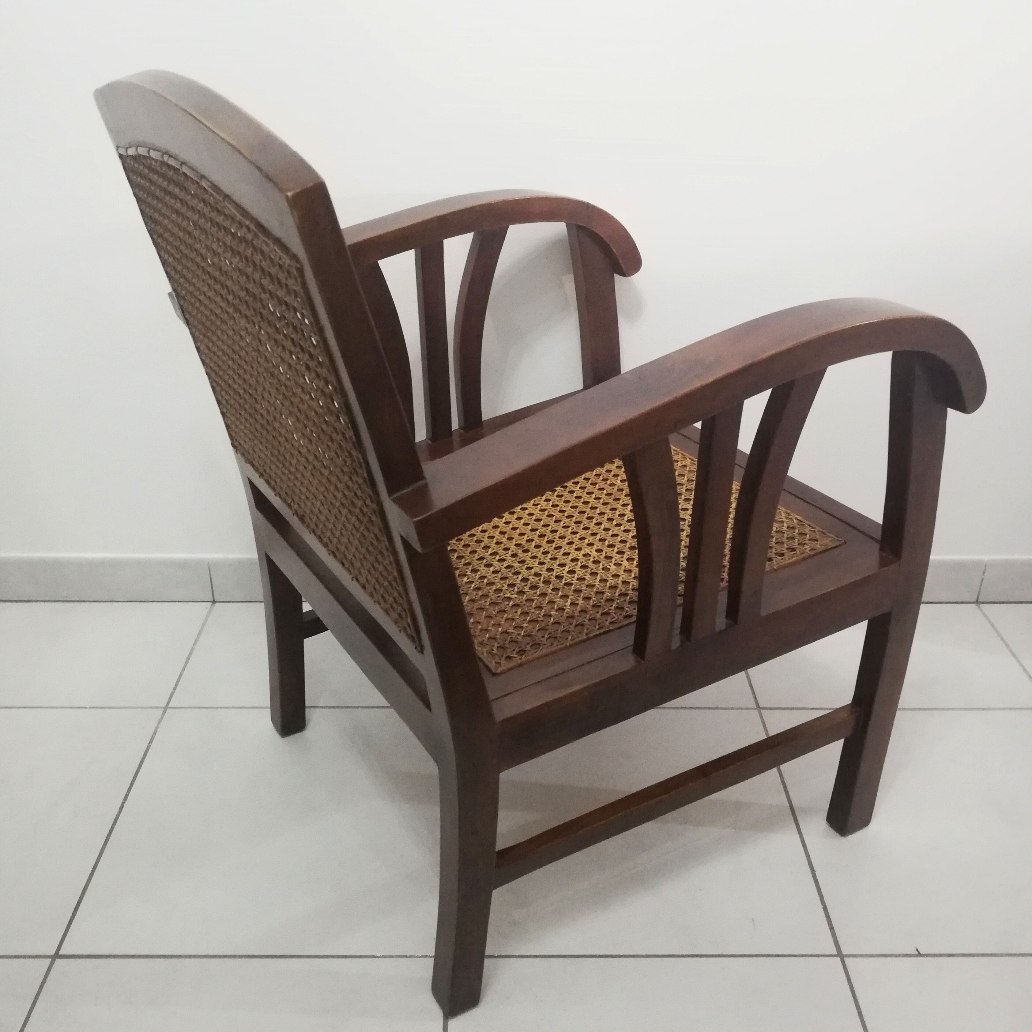 Fauteuil colonial en acajou et cannage