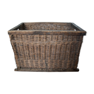 Wicker basket and wood