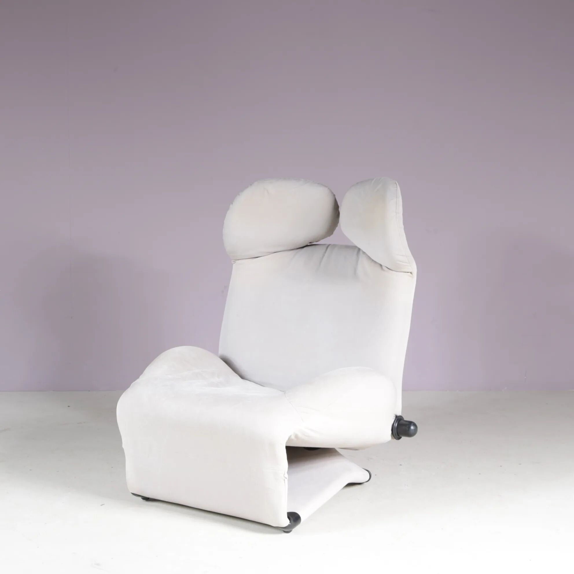 1980s “Wink” chair by Toshiyuki Kita for Cassina, Italy