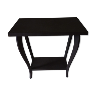 Old curved dessert with 2 shelves