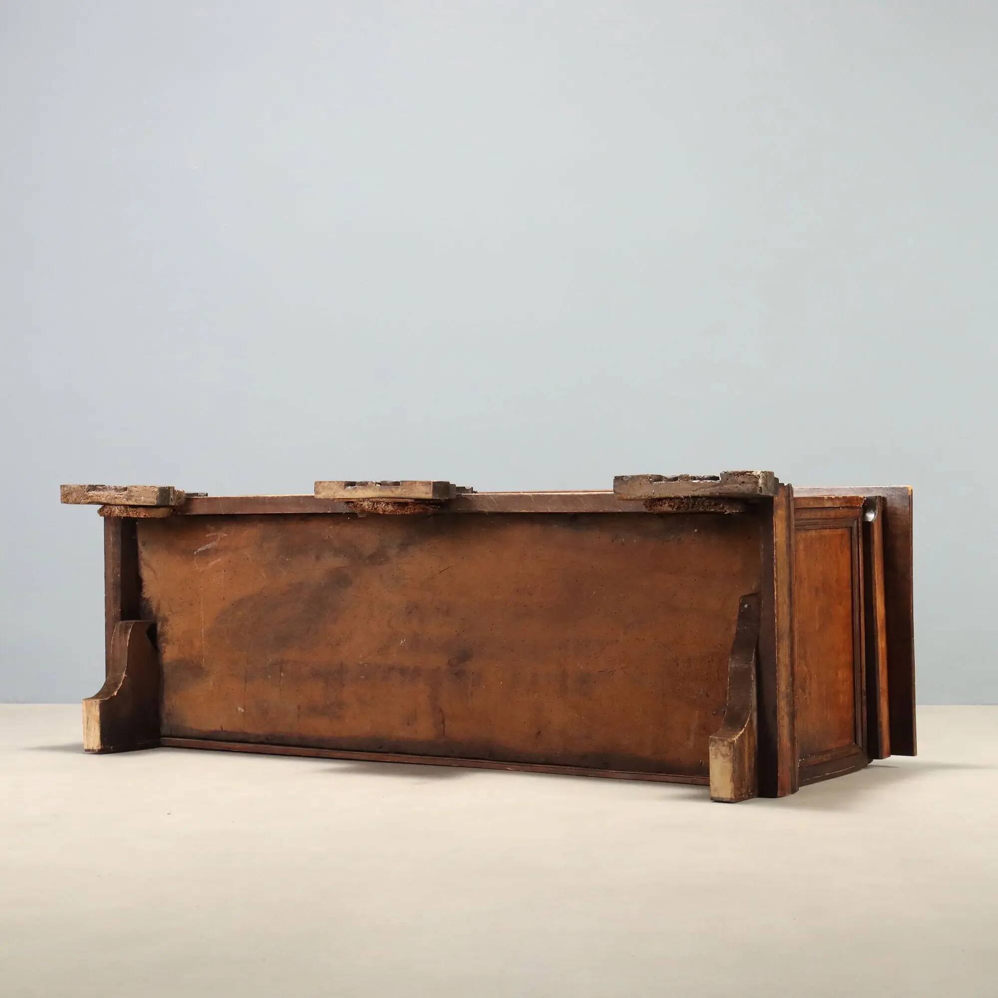 Baroque antique chest in carved walnut, Italy, 18th century.