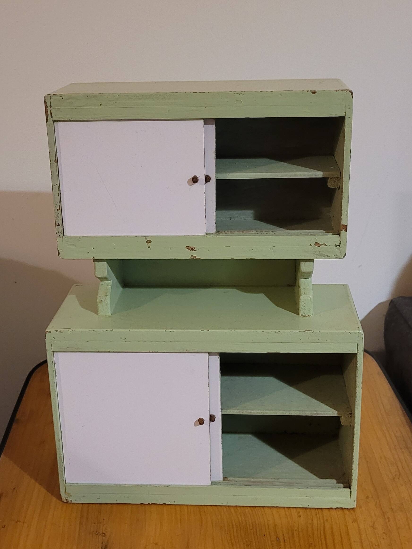 Buffet doll's furniture - vintage