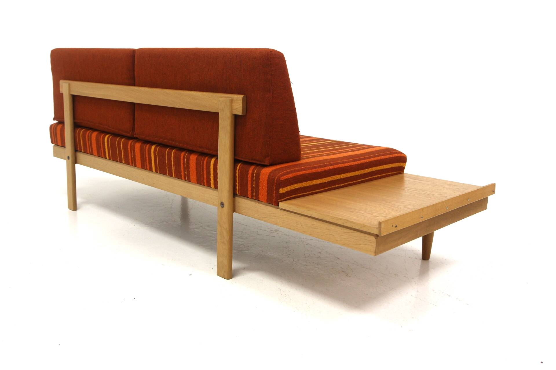 Set of 2 "Svane" daybeds, Ingmar Relling, Ekornes, Norway, 1960.