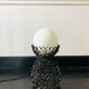 Lame en fer forgé artisanale et globe en opaline blanche
